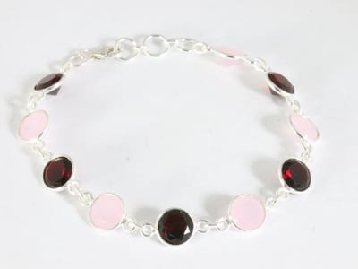 Zilveren armband met rozenkwarts en granaat