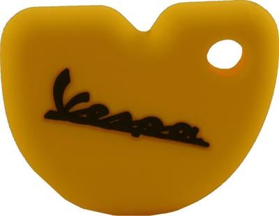 Rubber Sleutelhoesje Vespa Scooter Geel met zwarte letters