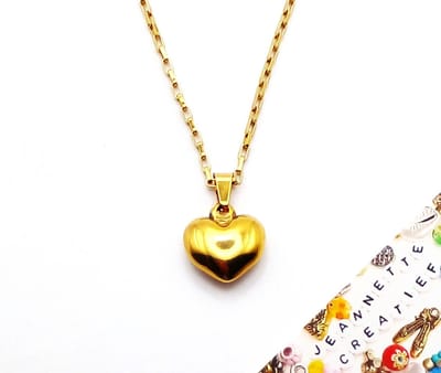 Jeannette-Creatief® - Chique - Ketting met Hartje - Bedel Hartje - RVS Ketting met Bedel - Ketting met Bedel - Hartje - Bedel Hart - Hart - Hartje - Goudkleurige Ketting RVS - Cadeautje - Valentijn - Valentijnstip - Kadotip - Moederdag