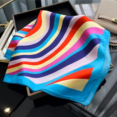 Écharpe Carrée en Soie de Luxe pour Femmes Hijab Bandeaux pour Cheveux Foulard de Cou Châle Satiné Féminin Bandeau Ruban Bandeau de Tête Mode Bandana red