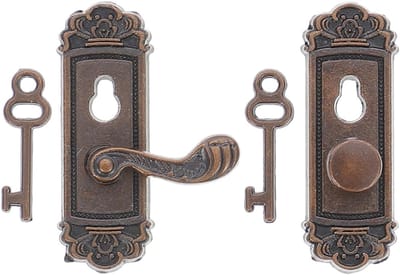 Vintage Deurslot Speelgoedset met Kleine Sleutels, Decoratieve Accessoires voor Poppenhuizen, Fotografie en Miniatuurtuinen, Duurzaam en Creatief
