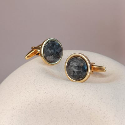 Ava&Imber Labradoriet Manchetknopen - Grijze Edelsteen Manchetknopen voor Mannen, Goud Stainless Steel (RVS) | Cufflinks voor Mannen | Grijze Edelstenen | Grijze Machetknopen | Manchetknopen Bruiloft | Bruidegom Manchet Grijs