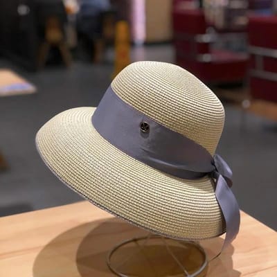 Dames Franse Retro Strooien Zonnehoed met Strikdetail - Hepburn Stijl Elegante Brede Rand UPF 50+ Zonbescherming voor Strandvakantie 56-58cm gray
