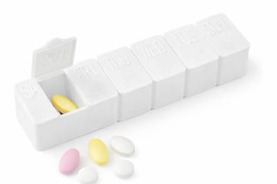 Pillendoosje I Pillendoos 7 Dagen I Medicijn doosje I Pil Box I 1 Week I Met Dagindeling I Wit