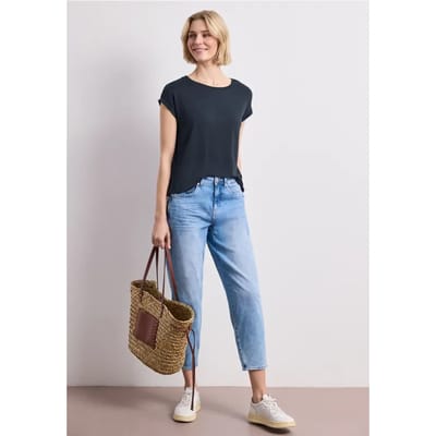 Shirt met boothals en decoratieve tape