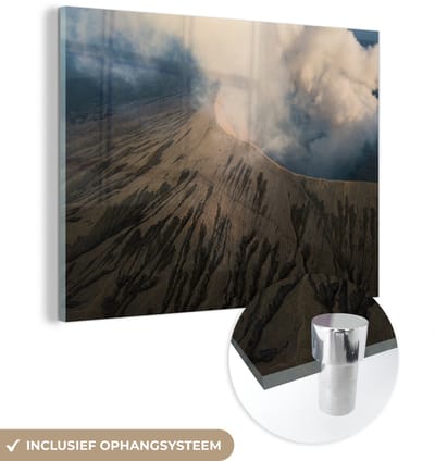 ® Glasschilderij 160x120 cm - Schilderij acrylglas - Close-up van de krater van de Bromo-vulkaan in Bromo Tengger Semeru in Indonesië - Foto op glas - Muurdecoratie woonkamer - Wanddecoratie slaapkamer - Schilderijen