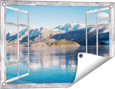 Gards Tuinposter Doorkijk Meer bij het Bergen Landschap in Noorwegen - 60x40 cm - Tuindoek - Tuindecoratie - Wanddecoratie buiten - Tuinschilderij