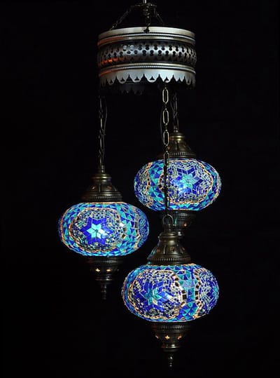 Turkse hanglamp blauw - oosterse hanglamp met 3 mozaïek bollen - hoogte 80 cm - handgemaakt en uniek