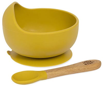 Interbaby siliconen kom met zuignap & siliconen/houten lepel Eart Ochre – okergeel
