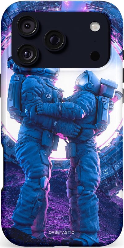 Casetastic hoesje geschikt voor Apple iPhone 17 Pro Max - MagSafe - Dubbellaagse bescherming - Ruimtereis vol liefde - Fashion Case - Donkerblauw Lavendel