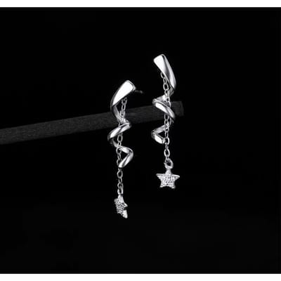 Pendentif Étoile Ligne Torsadée Longues Boucles d'Oreilles Pour Femmes Personnalité Mode Nouvelle Tendance Bijoux Cadeaux Vente en Gros black