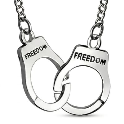 Zilverkleurige ketting voor heren en dames – schakelketting met handboeien hanger en ‘FREEDOM’ gravure