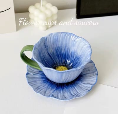 Keramische Bloemvormige Kop & Schotel – Handgemaakt - 250 ml - Blauw