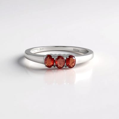 Cavill - Zilveren Ring met 3 Ovale Tanzania Robijnen 0 557ct - 925 Sterling Zilver Geplatineerd - Elegante Damesring - Glamoureuze Bruidsring