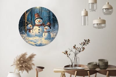 WallCircle - Wandcirkel - Muurcirkel - Sneeuwpop - Sneeuw - Winter - Bos - Aluminium - Dibond - 90x90 cm - Binnen en Buiten