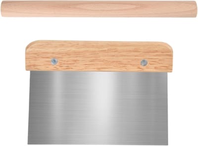 Houten deegschraper met houten handvat en voedselveilige roestvrijstalen mes, ideaal voor het maken van deeg, koekjes, pizza en taarten