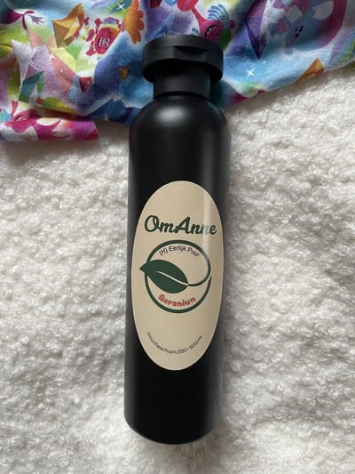 Douche en Bad Schuim Geranium 500 ml. Puur Natuur! van OmAnne Prijs Inclusief Verzending!!