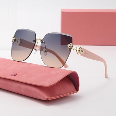 Nieuwe Grote Montuur Lichte Luxe Randloze Modieuze Zonnebril Voor Vrouwen Uv Bescherming Kleine Zonnebril(Ds-2402)