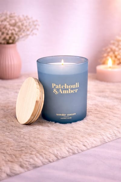Geurkaars ‘Patchouli & Amber’ – Warmte, rust en luxe​ | Viva Femme | Geurkaars | Decoratie | Cadeau | Wonen | Moederdag