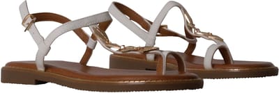 Platte sandalen met bandjes van Loevah Paris