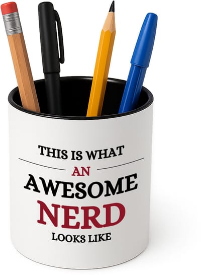 Hacebo® - An awesome nerd Pennenbakje - Nerd - echte nerds - pennenhouder - school - verjaardagscadeau - kado - gift - Pennenbakje zwart