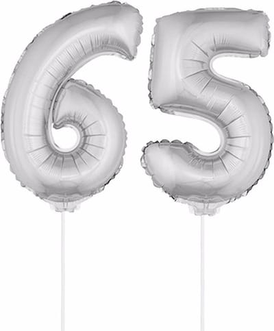 65 jaar leeftijd feestartikelen - versiering cijfers - ballonnen op stokje - van 41 cm - Combi van cijfer 65 - in het zilver