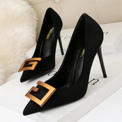 Dames Mode Metalen Decoratie Lage Schoenen Naaldhakken Dames Kantoor Puntige Zwarte Etiquette Enkele Schoenen Jurk Pumps Vrouw 34