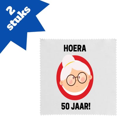 Akyol - hoera 50 jaar! vrouw brillendoekjes - 49+1 - mensen die 50 zijn geworden - 50 jaar sarah cadeau - jubileum vrouw - verjaardags - grappige tekst - jarig - verjaardag - 17,8 bij 17,8 cm - 2 stuks