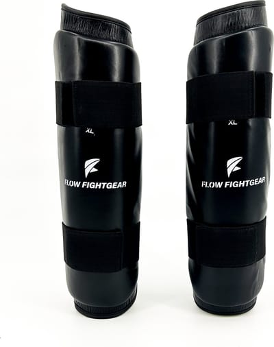 Flow Fightgear Scheenbeschermers - PU - Zwart - Maat M