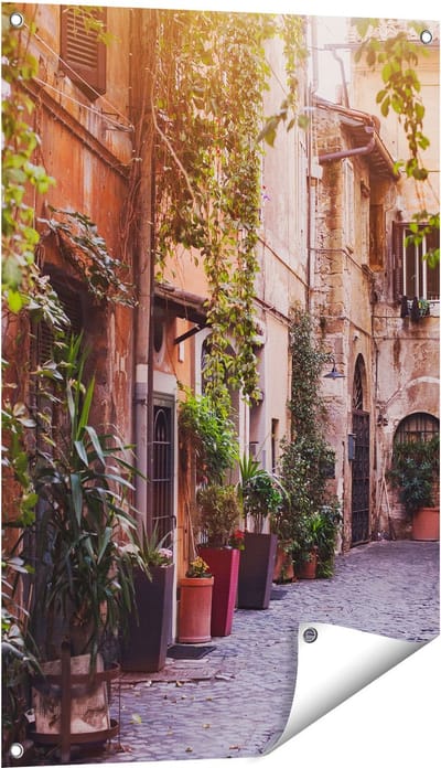 Gards Tuinposter Straatje in Rome met Groene Planten - 60x90 cm - Tuindoek - Tuindecoratie - Wanddecoratie buiten - Tuinschilderij