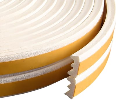 Dailygoods- Tochtstopper 100 cm - Zelfklevend - Geluidsdicht - Waterdicht - Winddicht - Schuimafdichting 2x5m - Afdichtstrip