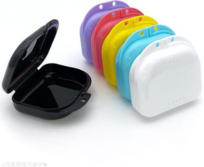 Beugel Hoesjes - Mondkap Houder - Hygiënisch Opbergen - Ventilatie Gaten - 6 Stuks - Regenboog Kleuren