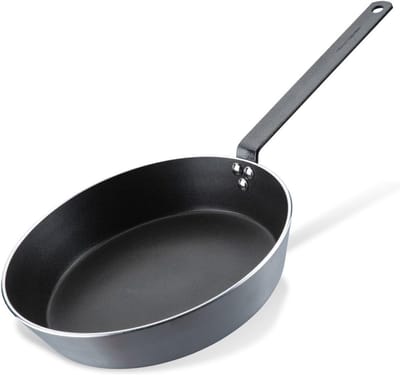 FMprofessional Resist pan van aluminium 28 cm – braadpan met hoogwaardige antiaanbaklaag – geschikt voor alle warmtebronnen (ook inductie) – ca. 28,7 x 54,8 x 11,5 cm