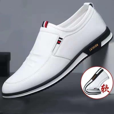 Nieuwe heren zakelijke leren schoenen Koreaanse mode Britse stijl casual schoenen cover voeten witte schoenen 40