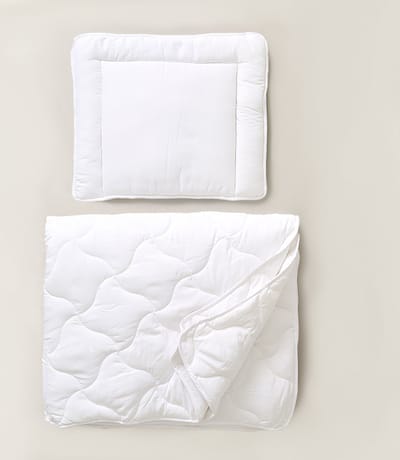 Petite Amélie Peuter dekbed 120x150 cm '4-seizoenen' – Kinderdekbed met 50x60 cm kussen – Vanaf 2 jaar – Anti-allergisch – Optimale warmte en comfort – Geschikt voor elk seizoen