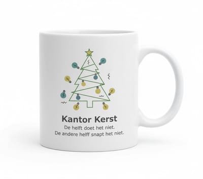 Kantoor Kerst Mok – Grappige “Kantoor Kerst” Tekst Koffiemok met Kerstboom Design – 330 ml Keramische Mok