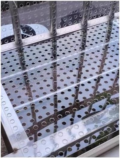 Geperforeerde Acrylplaten - Kunststof Paneel Gaas - Buitenruimte Aankleden - Waterbestendig Polycarbonaat - 40 x 120 cm - Transparant