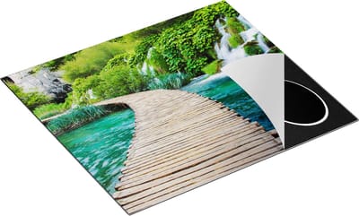 Chefcare Inductie Beschermer Houten Pad op het Water bij de Watervallen - 60x50 cm - Afdekplaat Inductie - Kookplaat Beschermer - Inductie Mat