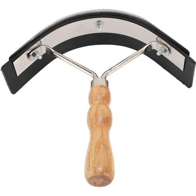 Brosse Crin de Cheval Acier Inoxydable Caoutchouc Prise Confortable Manche en Bois Grattoir Peigne de Nettoyage Visage de Cheval pour Bétail white
