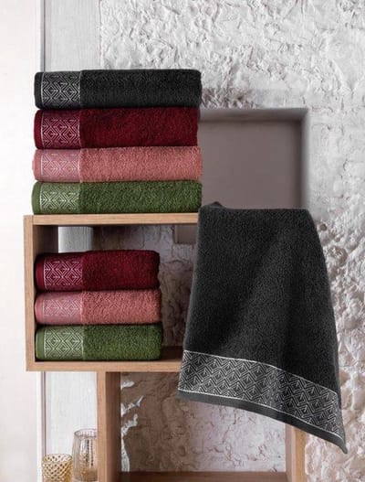 Lubna Home Badhanddoeken 4 PACK  70x140 cm Gekamde Katoen 4 PACK SONA