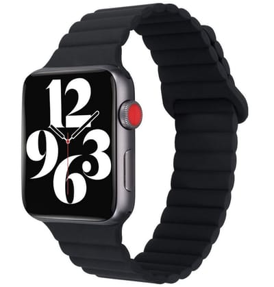 Magnetische Siliconen Horlogeband voor Apple Watch – Geschikt voor 38/40/41 mm, Zachte Sportband - Zwart