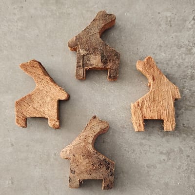 Coconut Raindeer 5Cm Natural 100 Pcs - kerstdecoratie voor binnen - kerst - stukjes - decoratie - kerstster - kokos - coco - ster