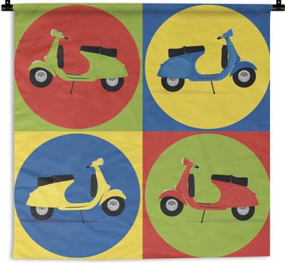 Wandkleed Vespa illustratie - Vier illustraties van een Vespa in verschillende kleuren Wandkleed katoen 90x90 cm - Wandtapijt met foto