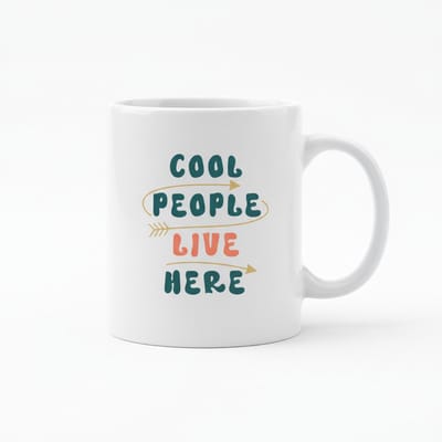 Positieve Tekst Mok 330 ml – “Cool People Live Here” – Stijlvolle Keramische Koffie- en Theemok voor Thuis & Kantoor