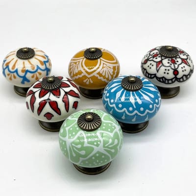Kleurrijke Keramische Ronde Knoppen - 6 Stuks Porseleinen Handgrepen voor Keuken- en Meubelkasten, Ideaal voor Lades en Deuren
