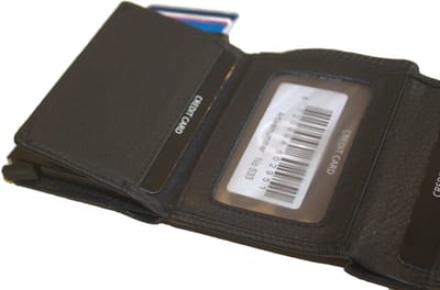 Oi zwarte leren portemonnee met muntvakje en figuretta Cardprotector / compacte beurs met metalen pasjeshouder / anti skim kastje in portemonnee met ruimte voor contant geld / zwart leer / 533