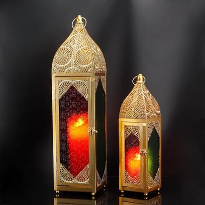 Set van 2 Decoratieve Hangende Kaarslantaarns Metaal en Gehard Glas - Groot & Klein voor Binnen en Buiten