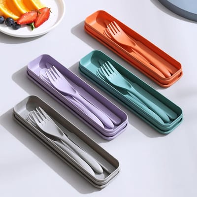 Bestekset, 4 stuks reisbestek, campingbestek, draagbaar kunststof bestek, mes, lepel, vork, bestekset met etui, campingbenodigdheden, herbruikbaar, voor dagelijks gebruik, picknick
