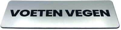 Deurbordje met Tekst voeten vegen - Formaat 150 mm x 50 mm x 1,6 mm - Incl. plakstrip | Geborstelde RVS-look toplaag | Gratis Verzending | Decoporta