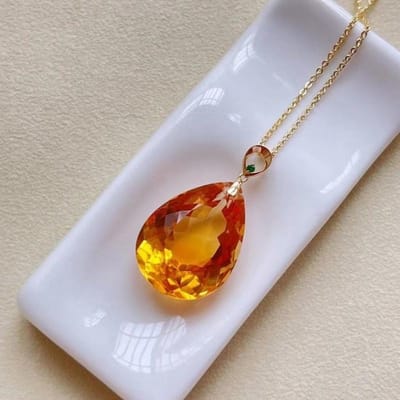 Klassiek Ontwerp Ingelegd Geslepen Oranje-Gele Kristallen Druppel Grote Hanger Ketting Eenvoud Sleutelbeen Ketting Verlovingssieraden 45cm white